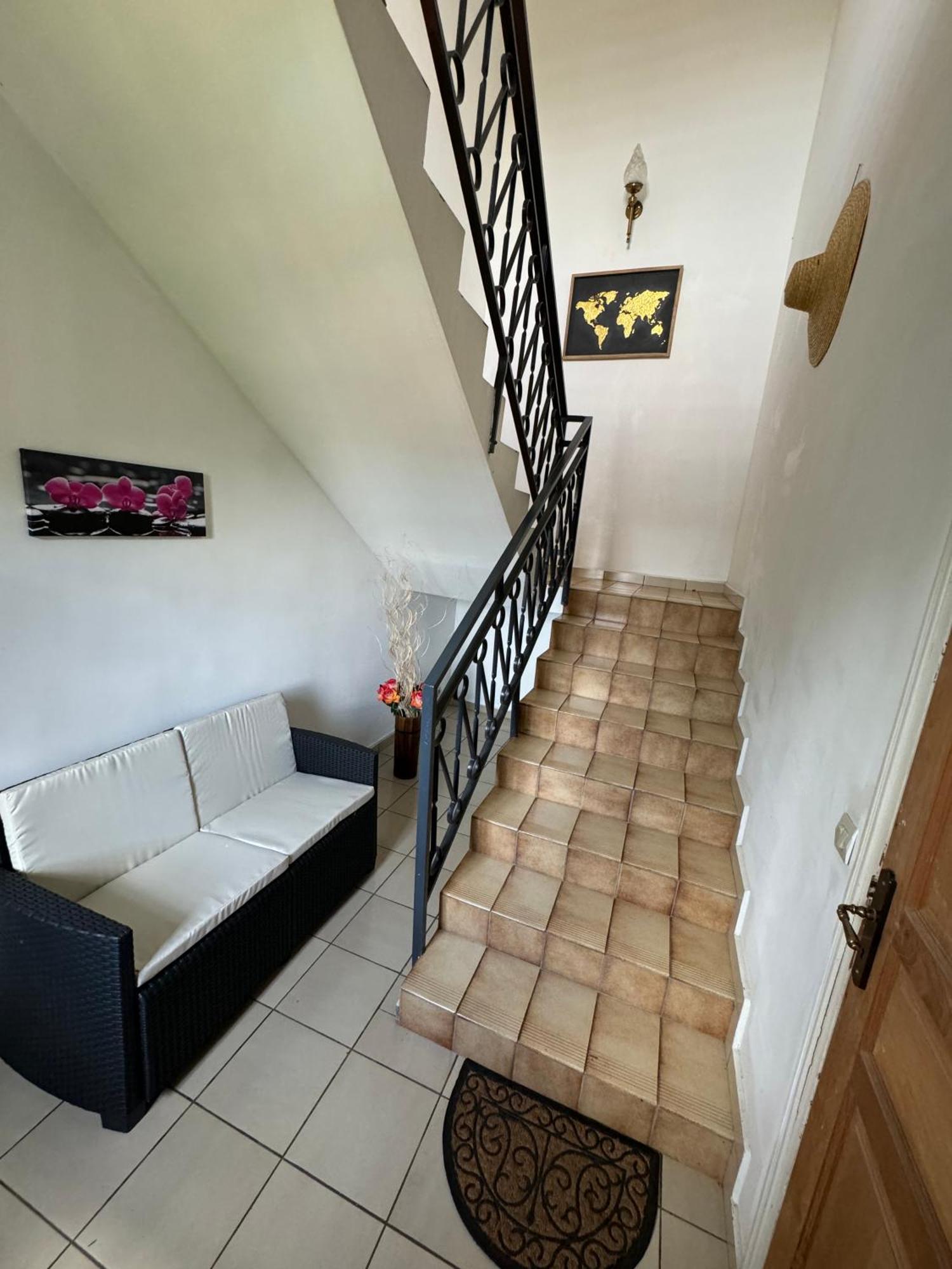 La Canopee Enchantee, Chambres D'Hotes, Piscine, Proche Aeroport, Gare Maritime レザビーム エクステリア 写真